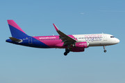 Airbus A320-232 - HA-LYZ operated by Wizz Air