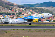 Airbus A320-232 - EC-MLE operated by Vueling Airlines