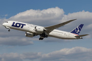 Boeing 787-9 Dreamliner - SP-LSD operated by LOT Polish Airlines