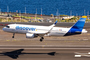 Airbus A320-214 - D-AIUT operated by Discover Airlines