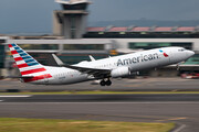 Boeing 737-800 - N819NN operated by American Airlines