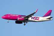 Airbus A320-232 - HA-LYD operated by Wizz Air