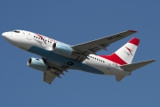 Boeing 737-600 - OE-LNL operated by Austrian Airlines
