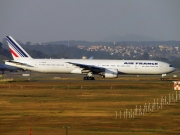 Boeing 777-300ER - F-GZNB operated by Air France