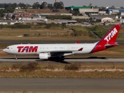 Airbus A330-223 - PT-MVE operated by TAM Linhas Aéreas