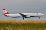 Airbus A321-111 - OE-LBC operated by Austrian Airlines