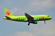 Airbus A319-114 - VP-BHP operated by S7 Airlines