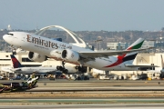 Boeing 777-200LR - A6-EWD operated by Emirates