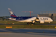 Boeing 787-8 Dreamliner - CC-BBE operated by LAN