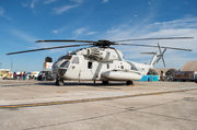 Sikorsky CH-53D Sea Stallion - 157159 operated by US Marine Corps (USMC)