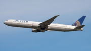 Boeing 767-400ER - N76062 operated by United Airlines