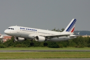 Airbus A320-214 - F-GKXF operated by Air France