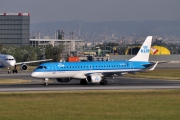 Embraer E190STD (ERJ-190-100STD) - PH-EZT operated by KLM Cityhopper