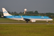 Embraer E190STD (ERJ-190-100STD) - PH-EZN operated by KLM Cityhopper