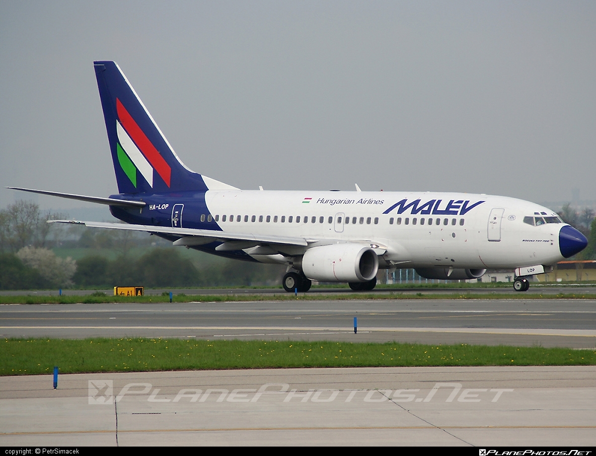 Boeing 737-700 - HA-LOP operated by Malev Hungarian Airlines #b737 #b737nextgen #b737ng #boeing #boeing737