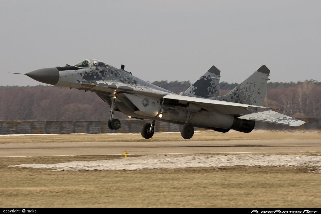 Mikoyan-Gurevich MiG-29AS - 0921 operated by Vzdušné sily OS SR (Slovak Air Force) #mig #mig29 #mig29as #mikoyangurevich #slovakairforce #vzdusnesilyossr
