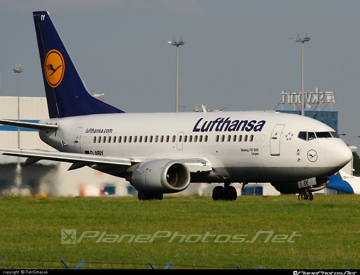 Boeing 737-500 - D-ABIY operated by Lufthansa #b737 #boeing #boeing737 #lufthansa