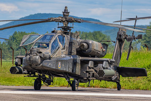 07-07037 - Boeing AH-64D Apache Longbow operated by US Army taken