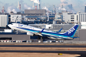 全日空商事ANA Boeing 737-800 1:200 JA73AN 17 JA53AN - Boeing 737-800 operated by All Nippon Airways (ANA) taken