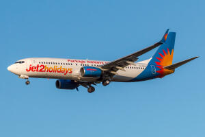 【シータ】 G-JZHA - Boeing 737-800 operated by Jet2holidays taken by ptolnai