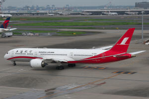 JA834J - Boeing 787-8 Dreamliner operated by Japan Airlines (JAL