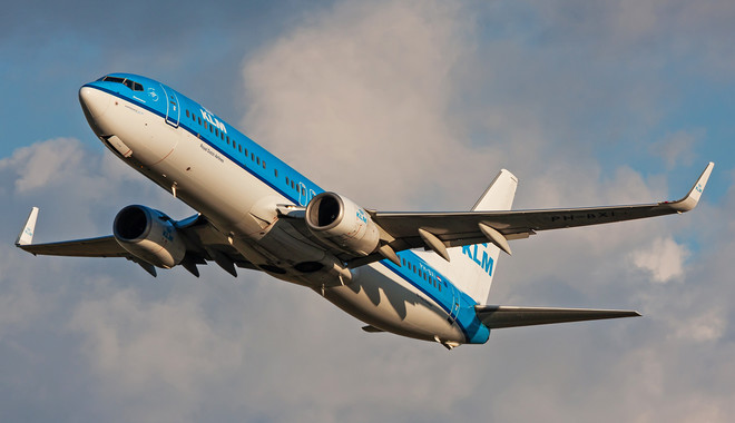 15163_Boeing-737-800_PH-