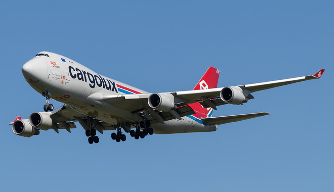 23447_Boeing-747-400F_LX-