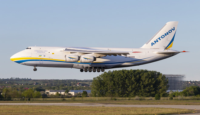 25225_Antonov-An-124-100M-