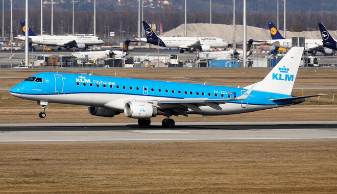 PH-EZV - Embraer E190STD (ERJ-190-100STD) operated by KLM