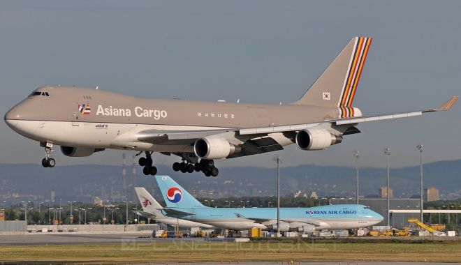 HL7604 - Boeing 747-400F operated by Asiana Cargo taken by