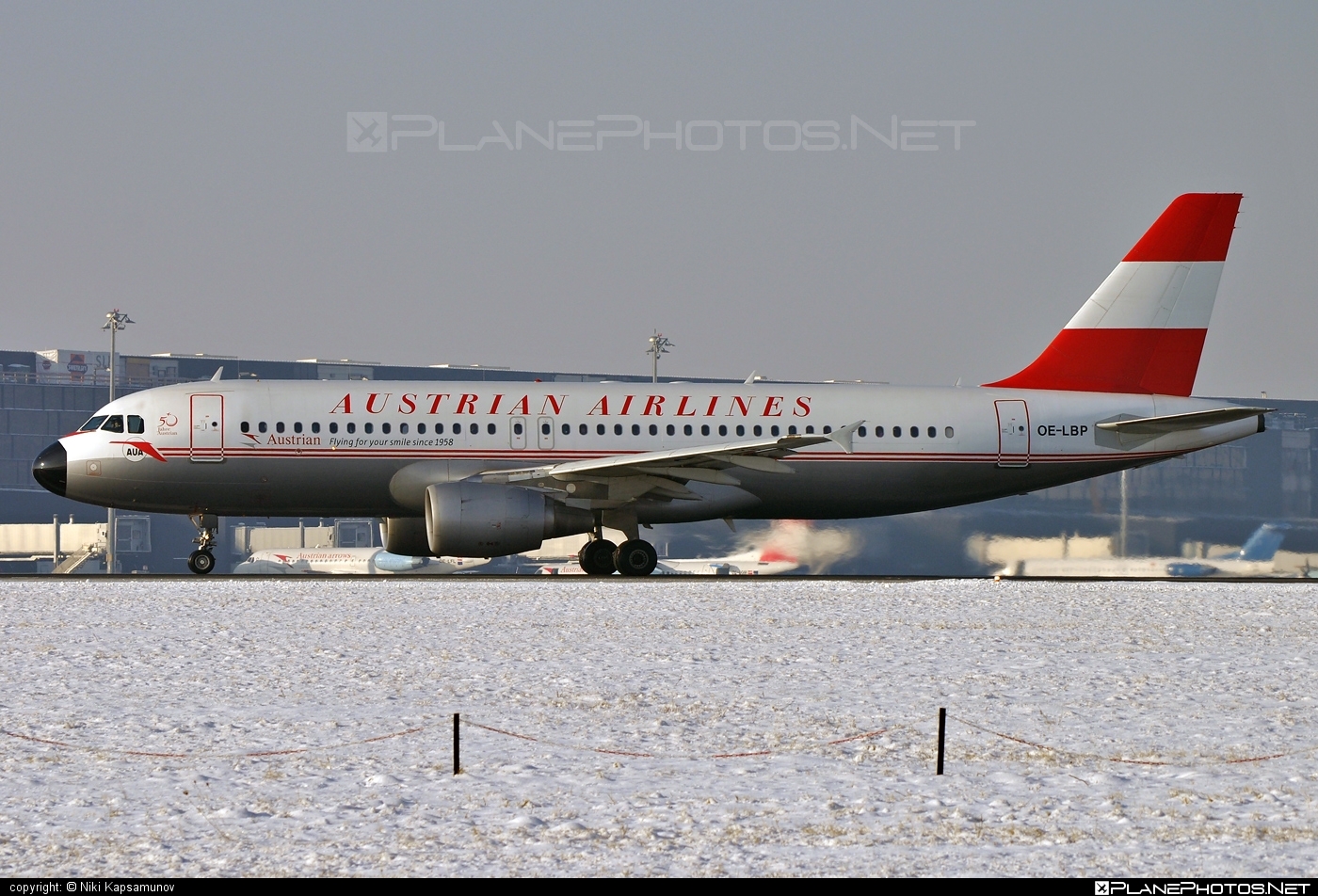 Airbus A320-214 - OE-LBP operated by Austrian Airlines #a320 #a320family #airbus #airbus320 #austrian #austrianAirlines #retro