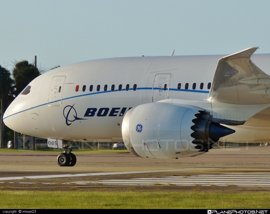 Boeing 787-8 Dreamliner - N787FT operated by Boeing Company #b787 #boeing #boeing787 #dreamliner