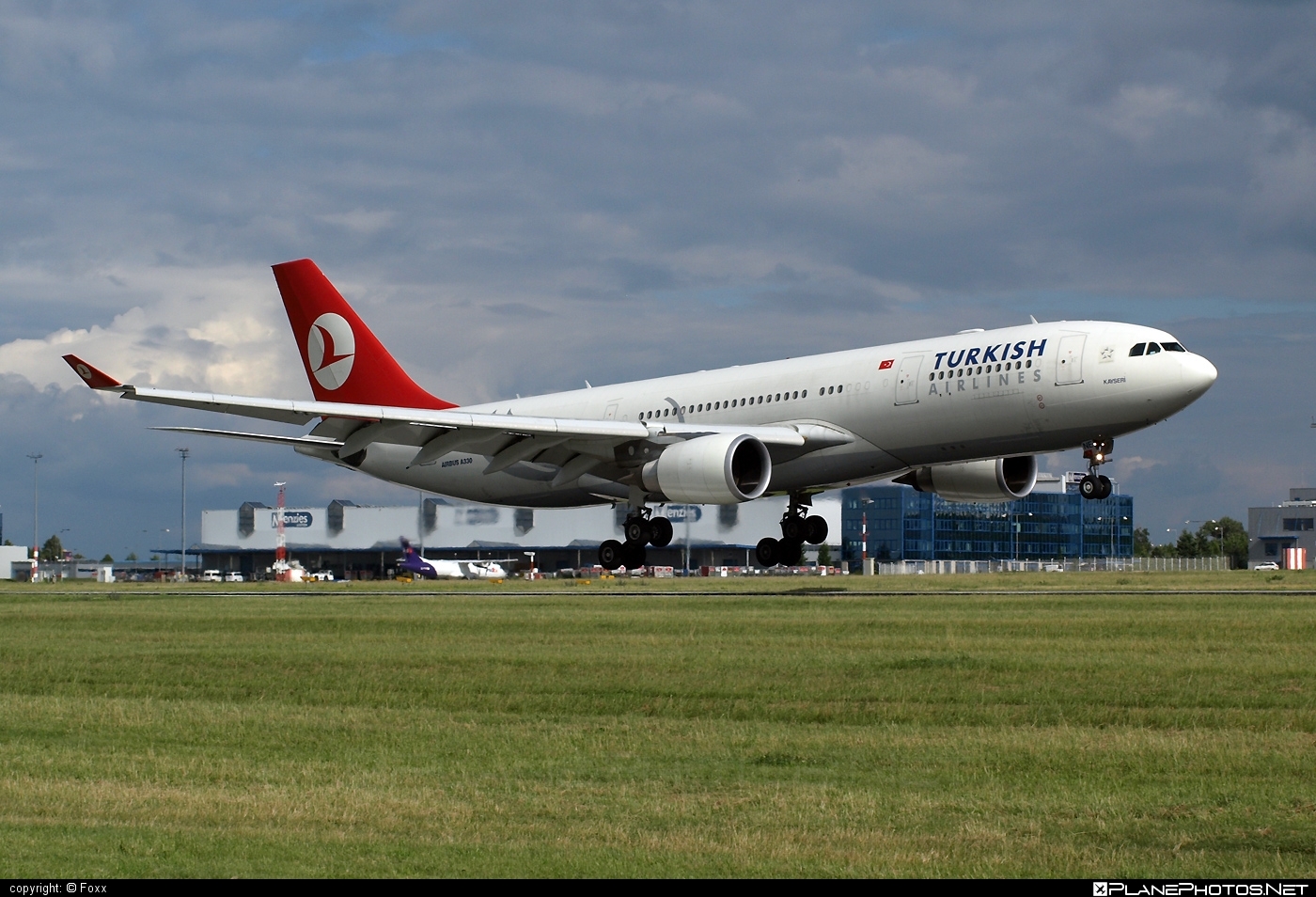 Airbus A330-203 - TC-JNE operated by Turkish Airlines #a330 #a330family #airbus #airbus330 #turkishairlines