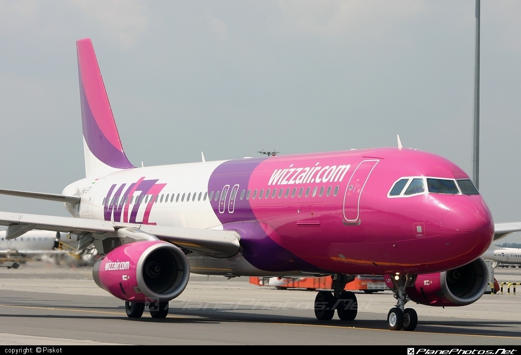 Airbus A320-232 - HA-LPT operated by Wizz Air #a320 #a320family #airbus #airbus320 #wizz #wizzair